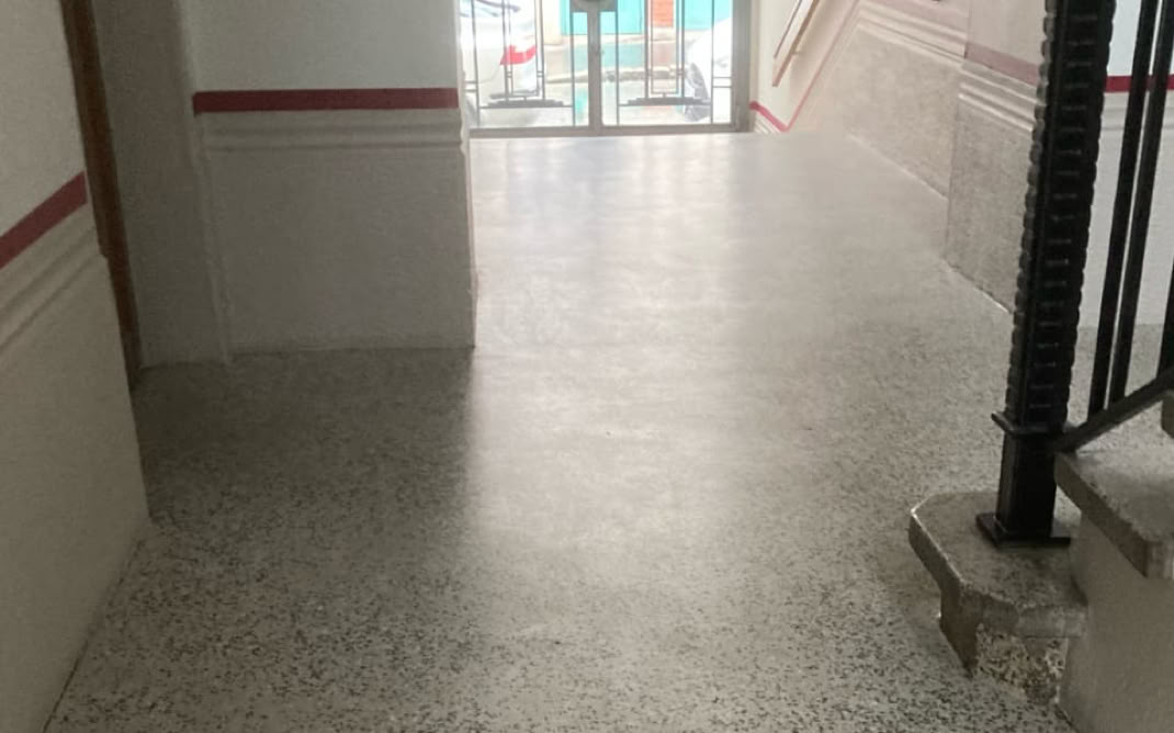 Rénovation granito hall d'entrée 1954