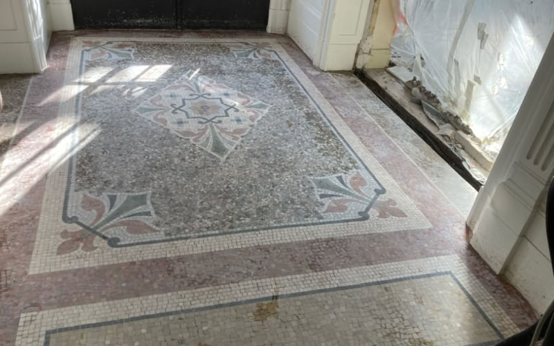 Rénovation de mosaïque de marbre