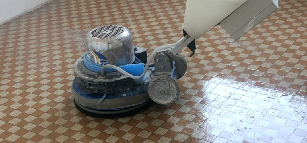 Rénovation de carrelage en porphyre
